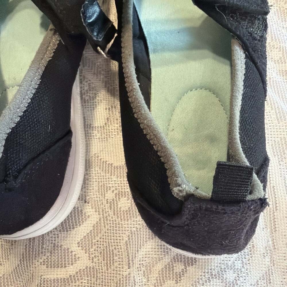Athletech Women's Black Mary Jane Sneakers Shoes 5 Medium Comfort - Picture 2 of 8